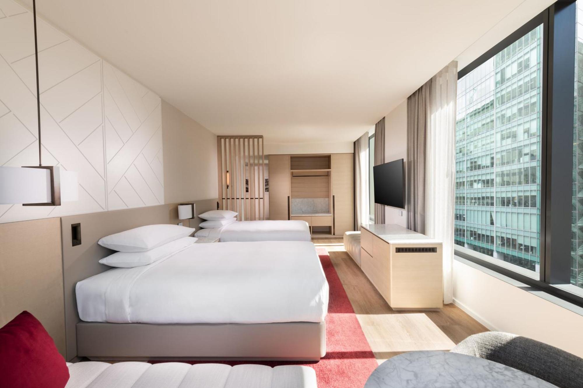 Premium Twin Room with City View